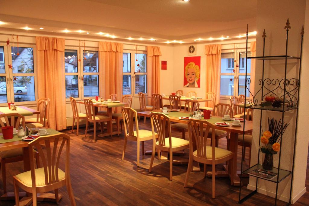 Hotel Gasthaus Bock Reichenbach an der Fils Exteriör bild