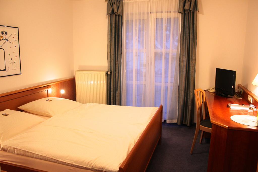 Hotel Gasthaus Bock Reichenbach an der Fils Rum bild